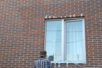 Из деревенского дома в презентабельный кирпичный коттедж